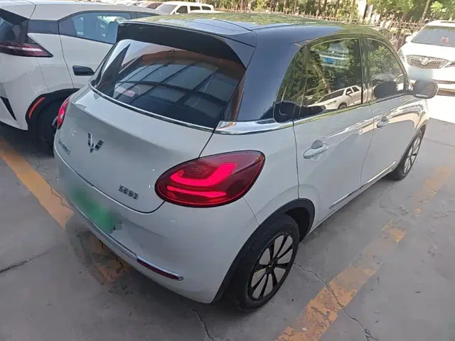 Wuling Bingo — Фото автомобиля 6