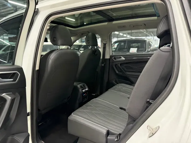 Volkswagen Tiguan L — Фото автомобиля 8