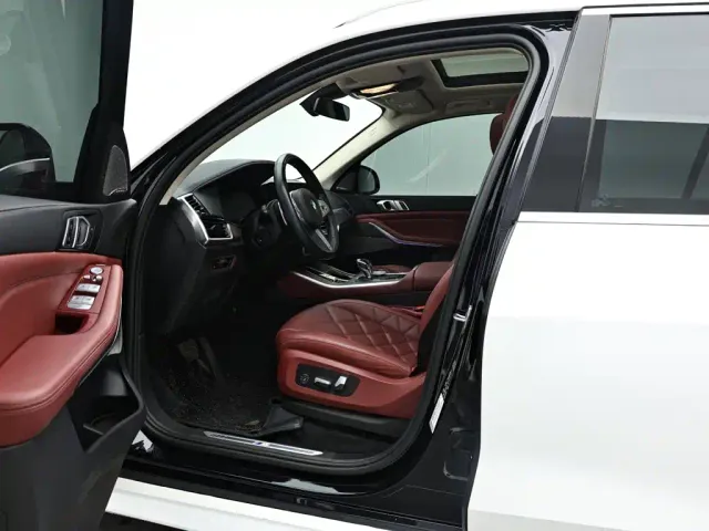 BMW X5 — Фото автомобиля 11