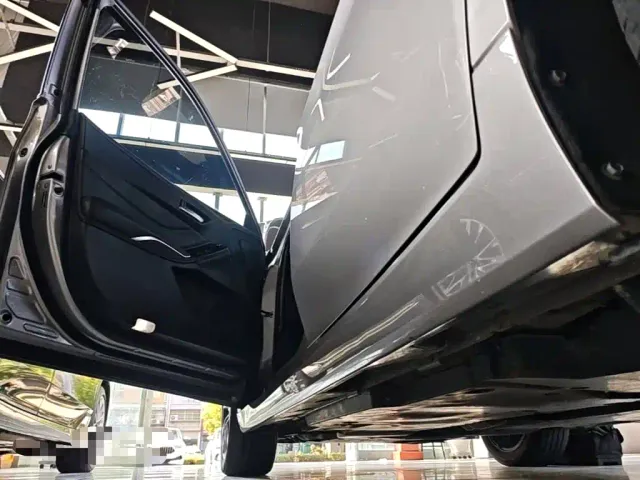 Toyota Avalon — Фото автомобиля 21