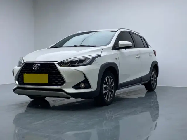 Фотография автомобиля — Toyota YARiS L Zhi Xuan