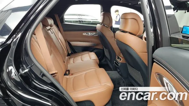 Genesis GV70 — Фото автомобиля 18