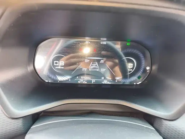 Geely Emgrand — Фото автомобиля 11