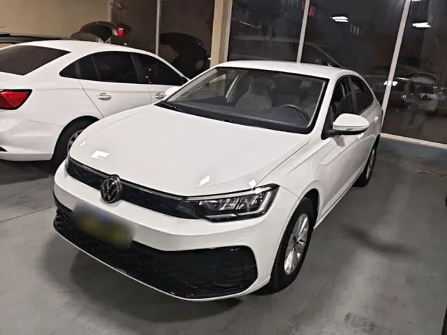 Фотография автомобиля — Volkswagen Lavida