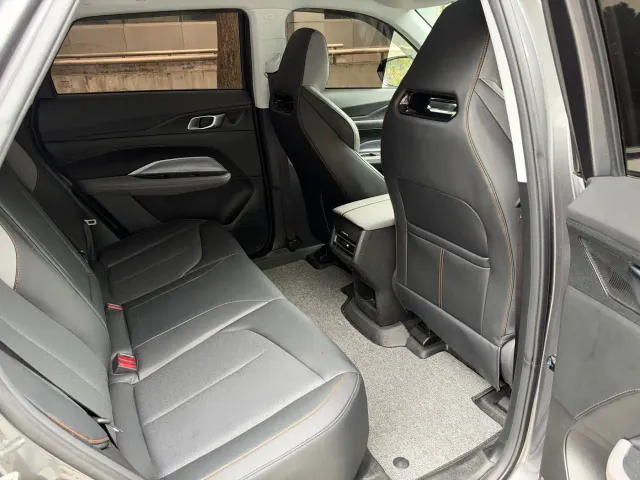 Changan Z6 — Фото автомобиля 8