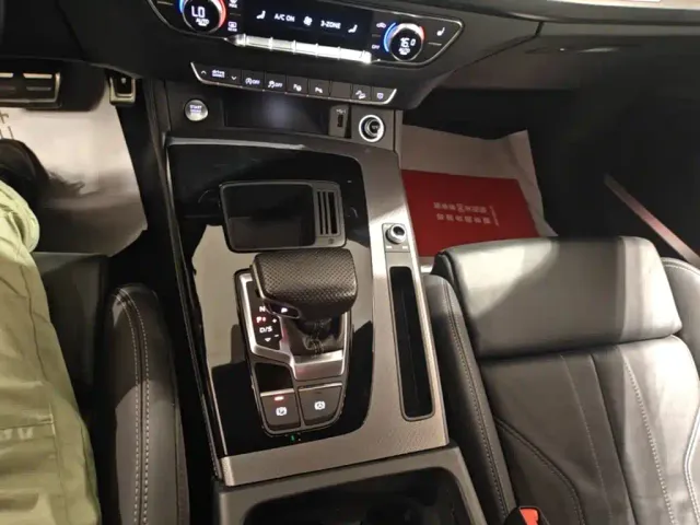 Audi Q5L — Фото автомобиля 18