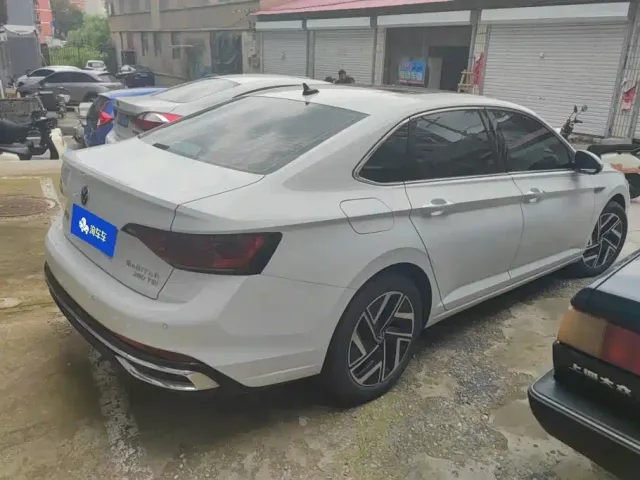Volkswagen Sagitar — Фото автомобиля 3