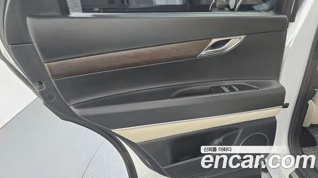 Genesis GV80 2.5T Бензин AWD — Фото автомобиля 22