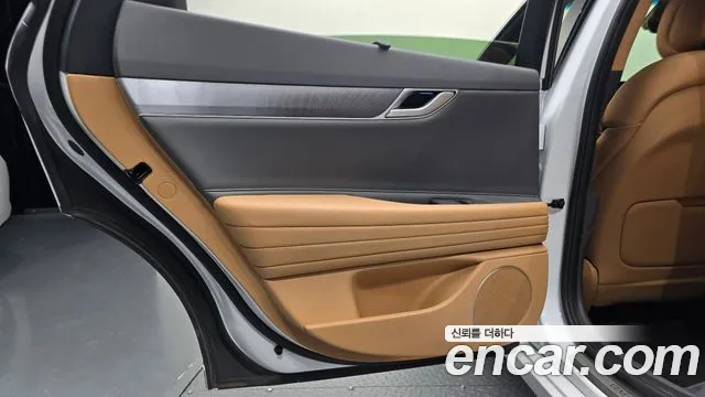 Genesis G80 RG3 — Фото автомобиля 14