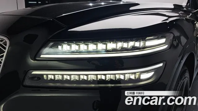 Genesis GV80 2.5T Бензин AWD — Фото автомобиля 14