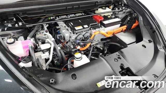 Lexus RZ — Фото автомобиля 6