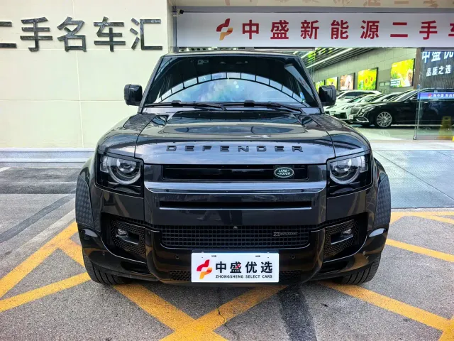 Land Rover Defender — Фото автомобиля 7