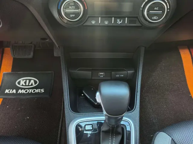 Kia KX1 — Фото автомобиля 10