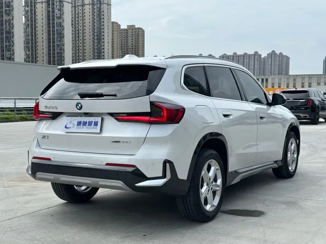 BMW X1 — Фото автомобиля 6
