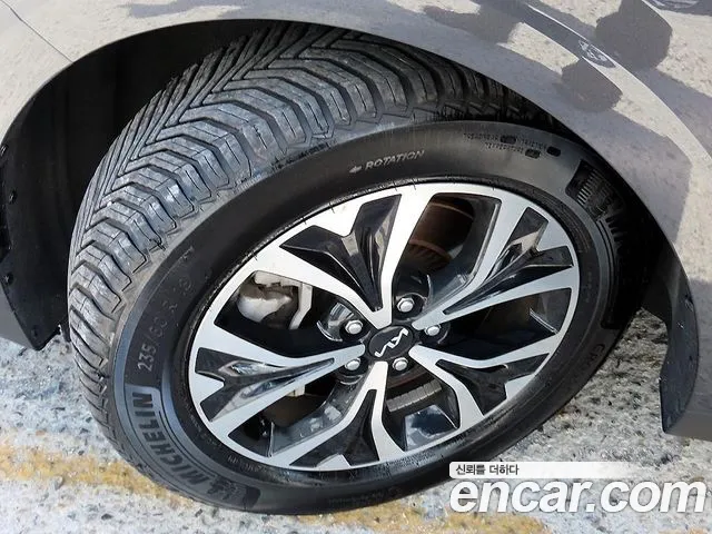 Kia Carnival Generation 4 — Фото автомобиля 20