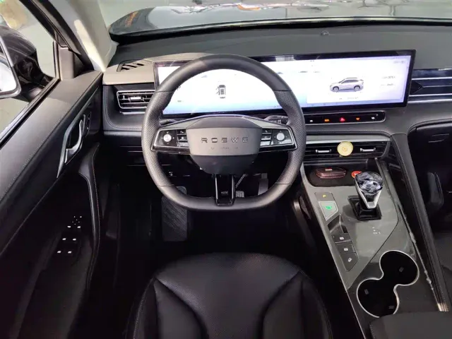 Roewe RX5 — Фото автомобиля 6