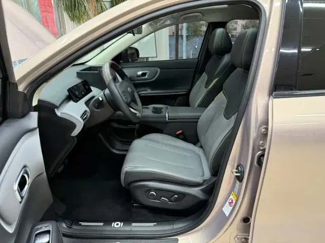 Changan Qiyuan Q05 — Фото автомобиля 16