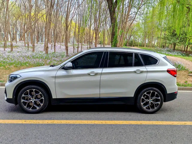 BMW X1 — Фото автомобиля 3