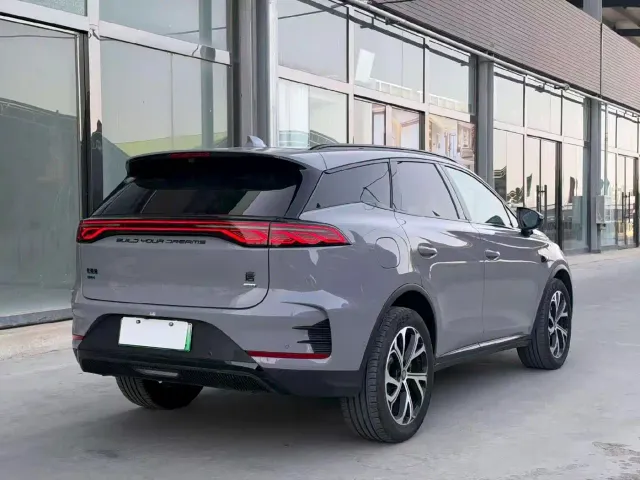 BYD Tang — Фото автомобиля 6