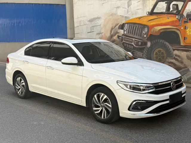 Volkswagen Bora — Фото автомобиля 3