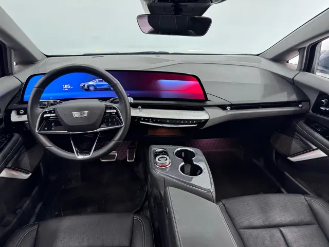 Cadillac Optiq — Фото автомобиля 3