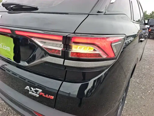 Dongfeng Fengshen AX7 — Фото автомобиля 7