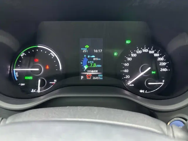Toyota Sienna — Фото автомобиля 9
