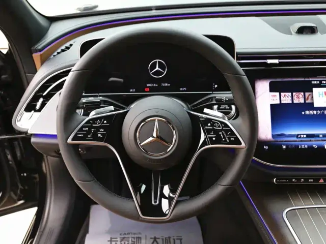 Mercedes-Benz E-Class — Фото автомобиля 15