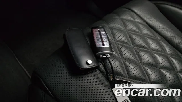 Genesis GV80 — Фото автомобиля 30