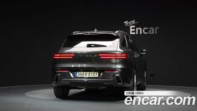 Genesis GV70 — Фото автомобиля 4