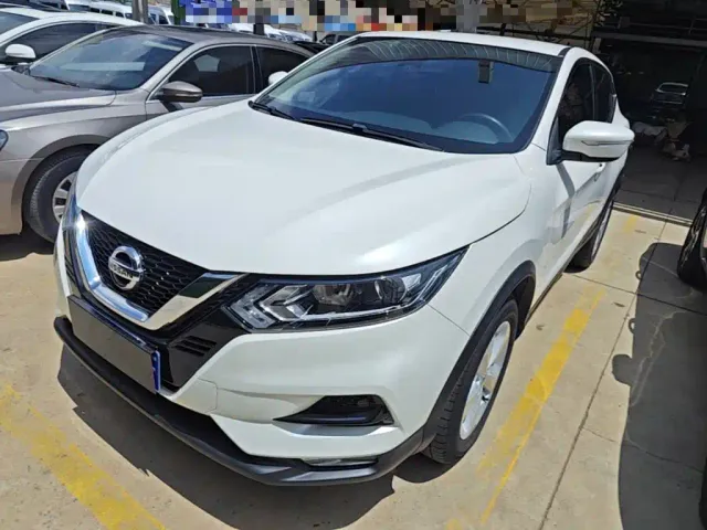 Фотография автомобиля — Nissan Qashqai