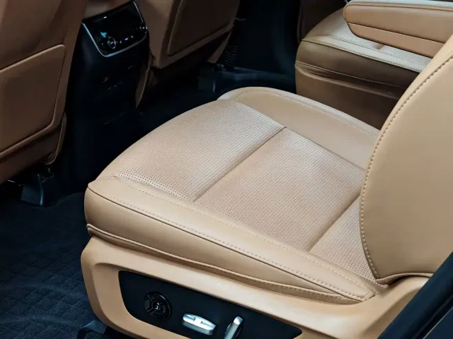 Li Auto ONE — Фото автомобиля 13