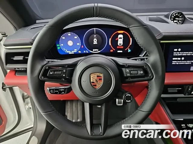 Porsche Macan — Фото автомобиля 14