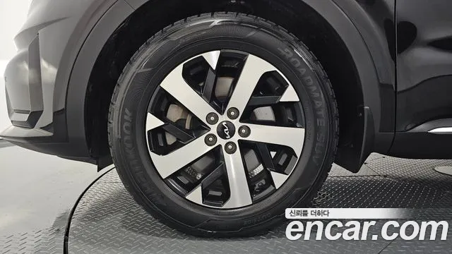 Kia Sorento Sorento 4-е поколение Бензин 2.5T 2WD — Фото автомобиля 5