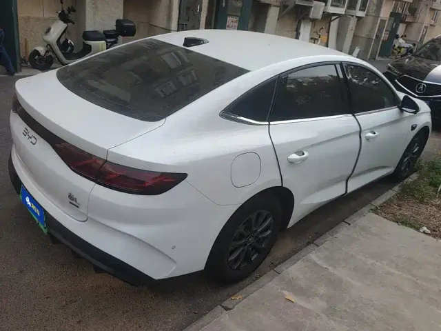 BYD Qin L — Фото автомобиля 3