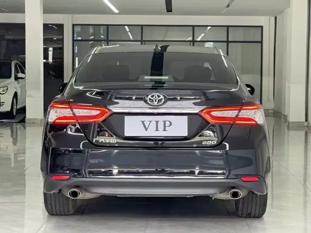 Toyota Camry — Фото автомобиля 9