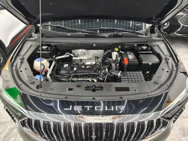 Jetour X70 Plus — Фото автомобиля 3