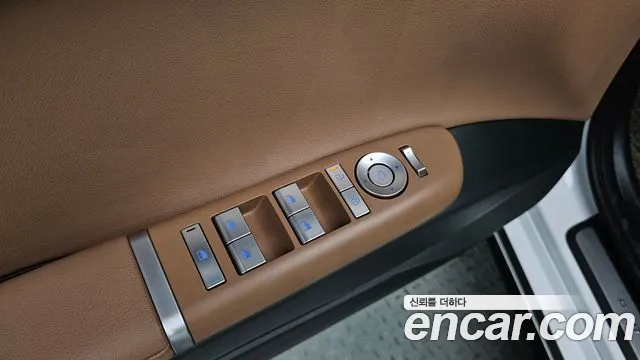 Hyundai Grandeur GN7 — Фото автомобиля 23