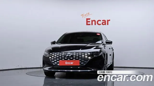 Hyundai Grandeur Grandeur (New) — Фото автомобиля 3