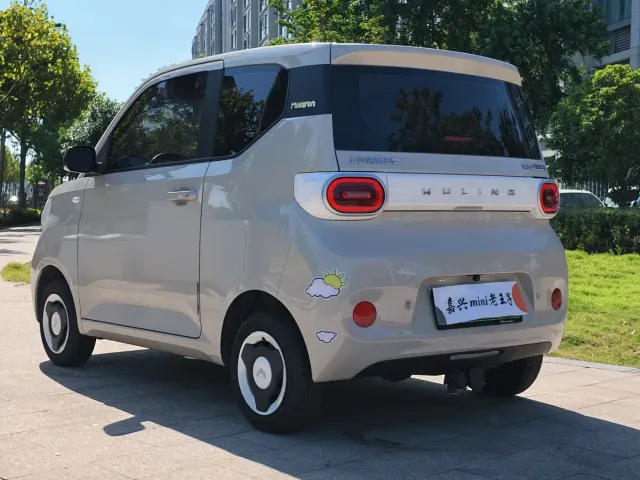 Wuling Hongguang Mini EV — Фото автомобиля 4