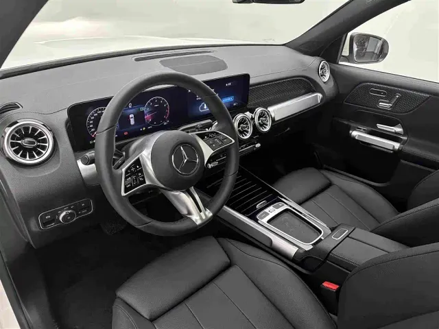 Mercedes-Benz GLB-Class — Фото автомобиля 16