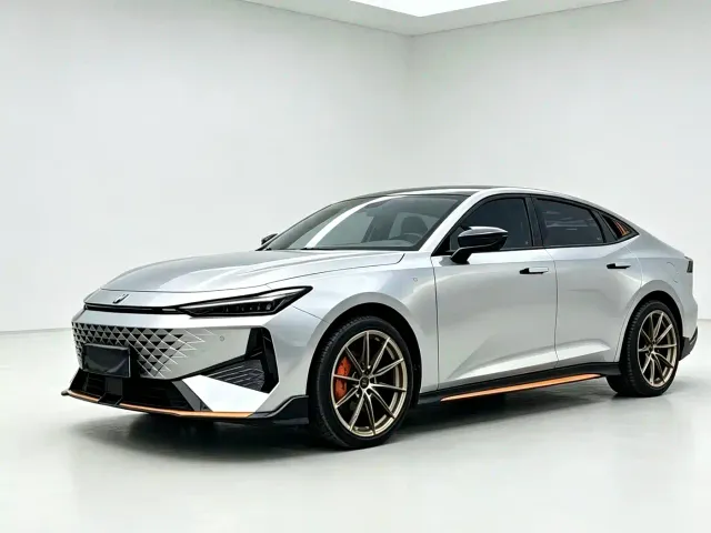 Фотография автомобиля — Changan UNI-V
