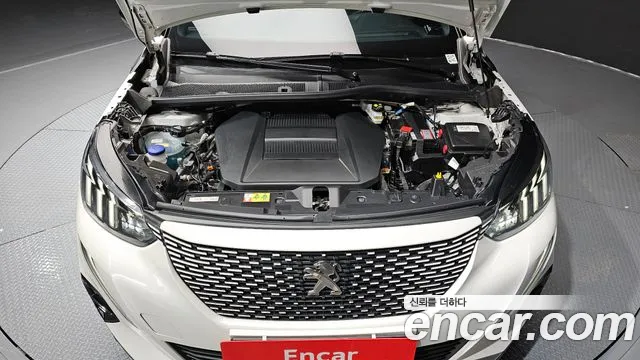 Peugeot 2008 Generation 2 — Фото автомобиля 6
