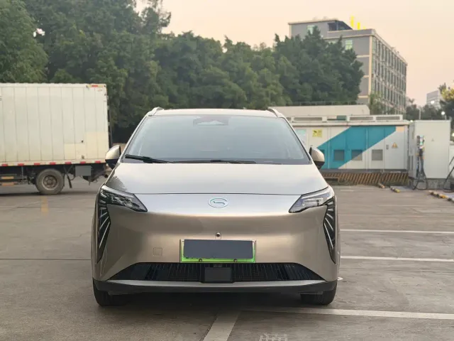 GAC Aion Y — Фото автомобиля 2