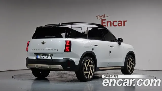 MINI Countryman 3rd Gen — Фото автомобиля 2