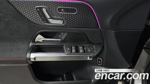 Mercedes-Benz EQB — Фото автомобиля 16