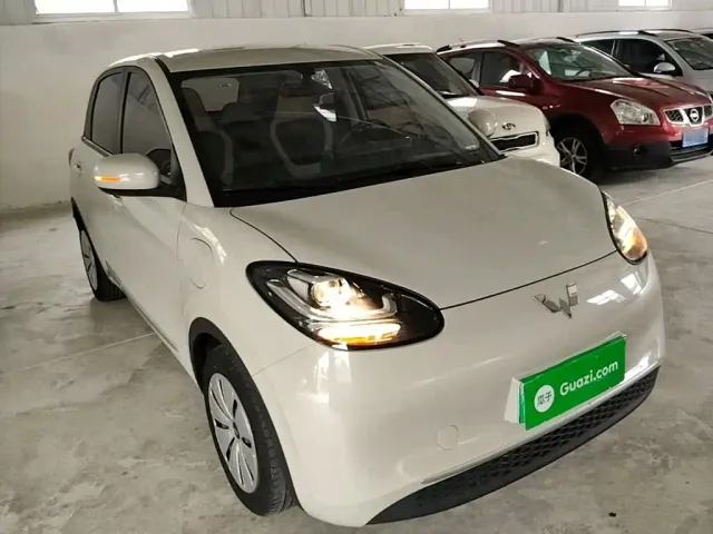 Wuling Bingo — Фото автомобиля 3