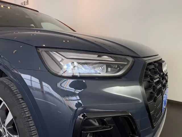 Audi Q5L — Фото автомобиля 16