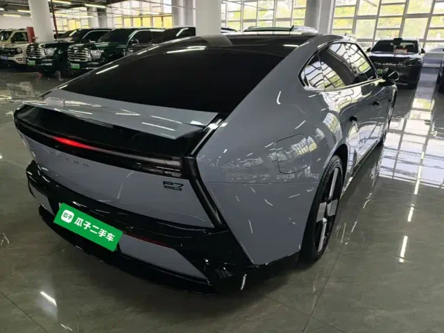 Xpeng P7 — Фото автомобиля 6
