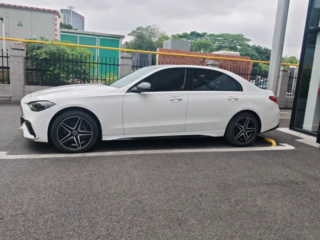 Mercedes-Benz C-Class — Фото автомобиля 4